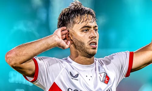 Souffian El Karouani lijkt FC Utrecht komende transferperiode al te verlaten. De linksback beschikt over een aflopend contract en is niet voornemens om deze te verlengen. El Karouani heeft zijn zinnen namelijk gezet op een buitenlands avontuur en ...