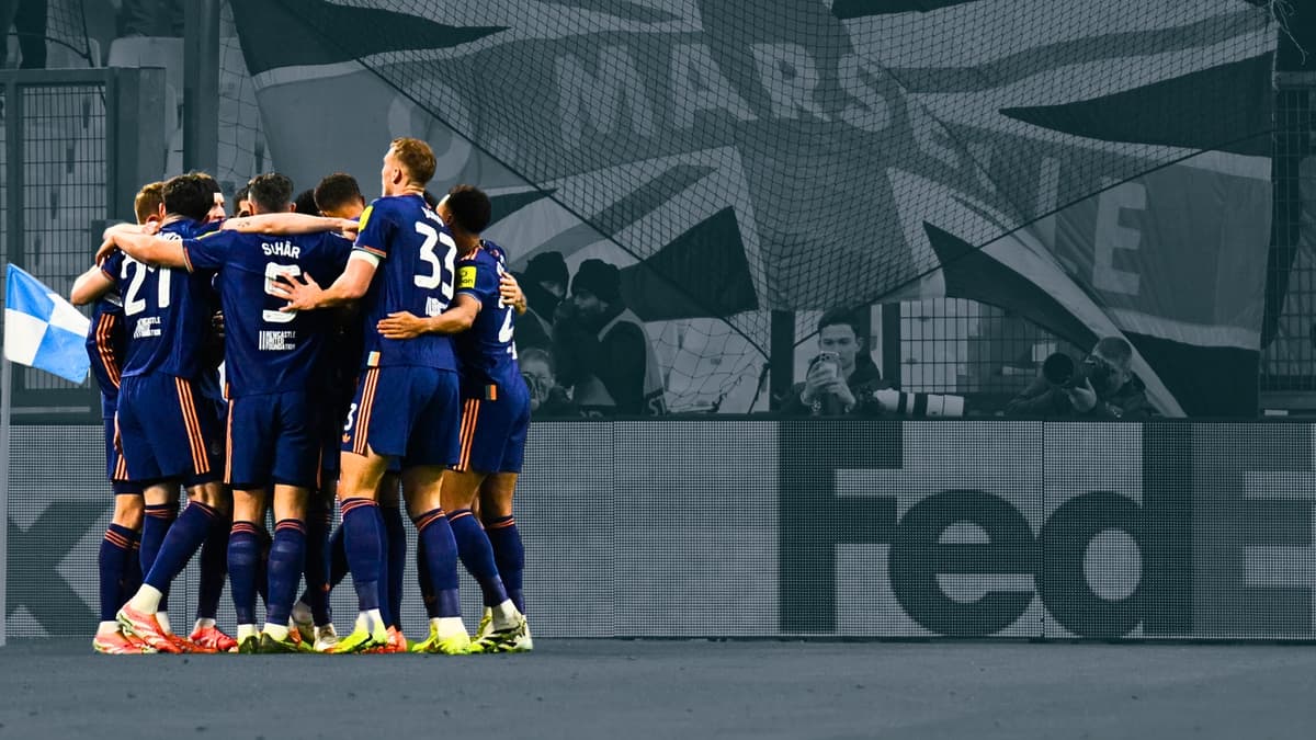 Newcastle celebrate Harvey Barnes' goal against Marseille in the Champions League, November 2025