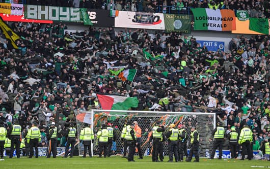 Celtic fans vs Rangers, Scottish Cup quarter-final
