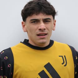 Diego Pugno versterkt spitspositie van Ajax na metamorfose in Amsterdamse selectie