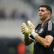 Emiliano Martinez, Aston Villa, 2025/26