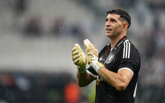 Emiliano Martinez, Aston Villa, 2025/26