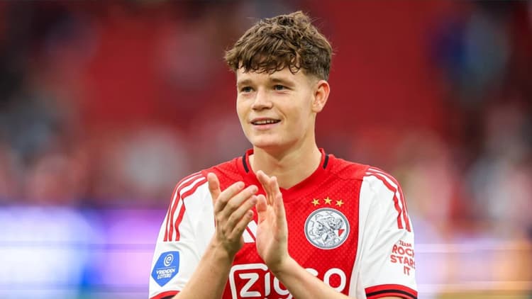 De komst van James McConnell is tot op heden geen succes bij Ajax.