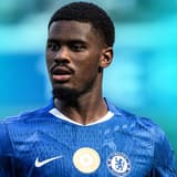 Jorrel Hato heeft in gesprek met De Telegraaf openhartig gesproken over zijn transfer van Ajax naar Chelsea. De jonge verdediger, die voor een bedrag van 44 miljoen euro verkaste naar de Londense club, geeft aan dat de hoogte van de transfersom vo...