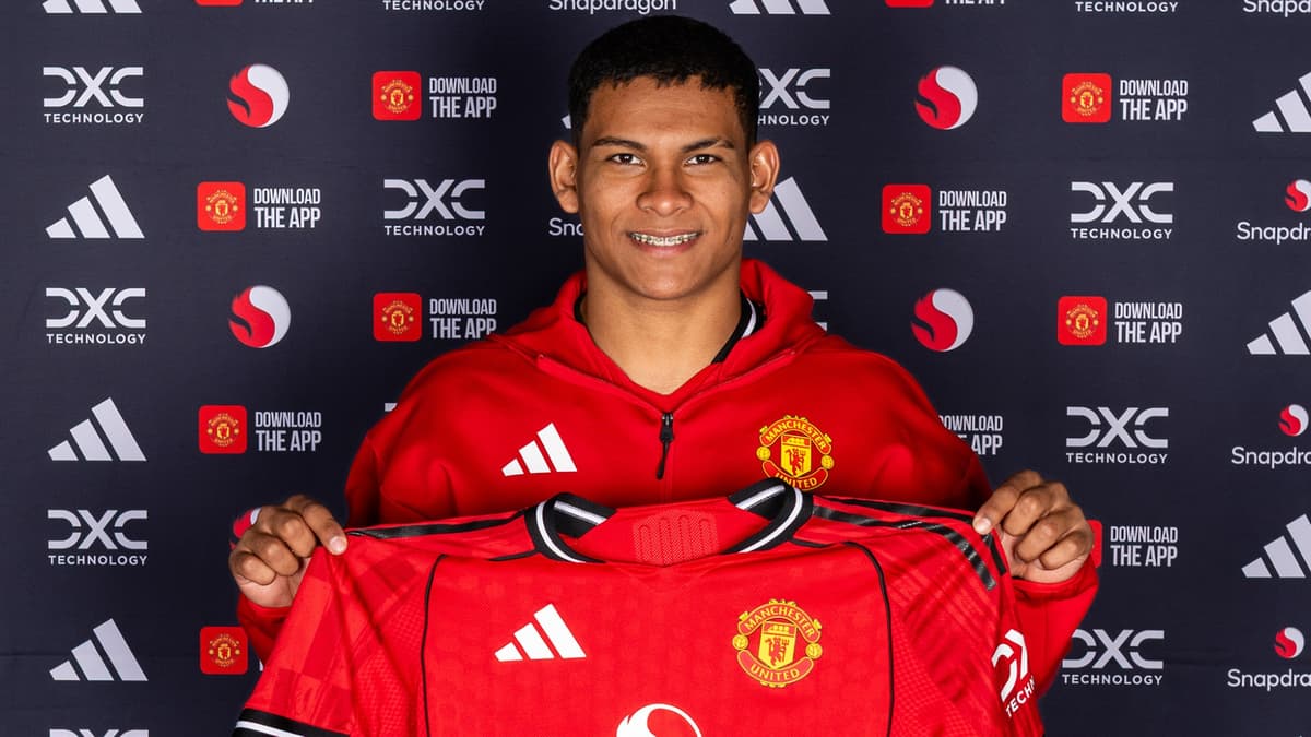 Diego Leon, Man Utd, 2025/26