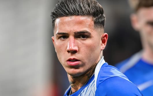 Enzo Fernandez, Chelsea, 2025/26, hero image