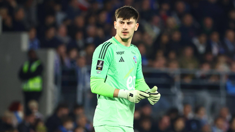 Mike Penders spent last season on loan at Strasbourg