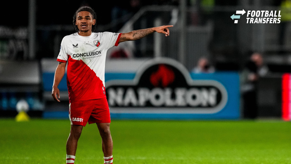 UTRECHT , 02-11-2025 , stadium Galgenwaard , season 2025 2026 , Dutch Eredivisie Football , match between FC Utrecht and NEC Nijmegen , Picture shows FC Utrecht player Alonzo Engwanda Utrecht - NEC  x31824880x Copyright: