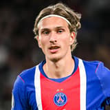 Mika Godts onder vuur na Ajax-exit: zijn perspectief bij Paris Saint-Germain