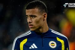 ISTANBUL, TURKEY - OCTOBER 17: Mason Greenwood of Fenerbahce warms up prior to the Trendyol Super League 8th week match between Fenerbahce SK and Corendon Alanyaspor at Chobani Stadium Fenerbahce Sukru Saracoglu Complex on October 17, 2026 in Istanb...