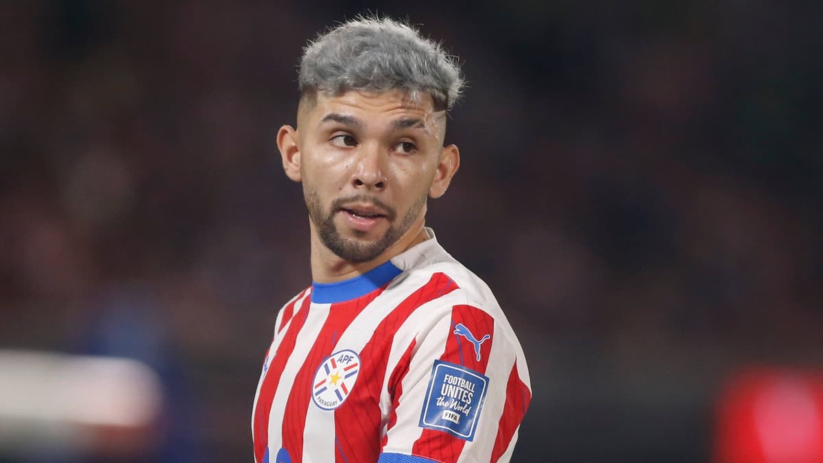 Julio Enciso, Paraguay, Brighton, 2025/26