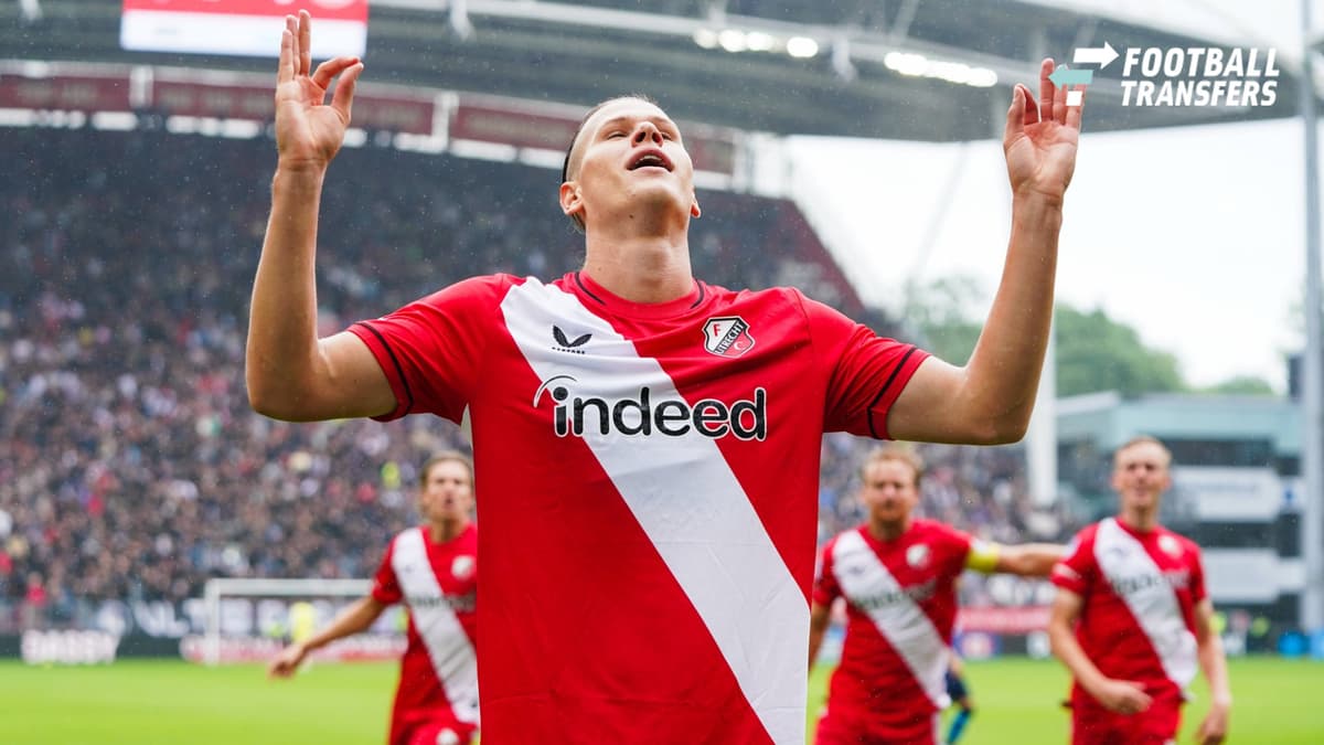 2026-08-30 FC Utrecht v PSV Eindhoven - Dutch Vrienden Loterij Eredivisie UTRECHT, NETHERLANDS - AUGUST 30: Artem Stepanov of FC Utrecht celebrates after scoring his teams first goal during a Dutch Vrienden Loterij Eredivisie at Stadion Galgenwaard ...