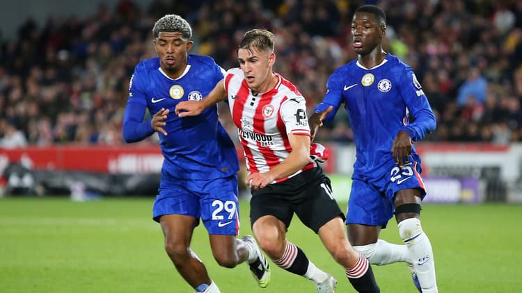 Yegor Yarmolyuk in action against Chelsea