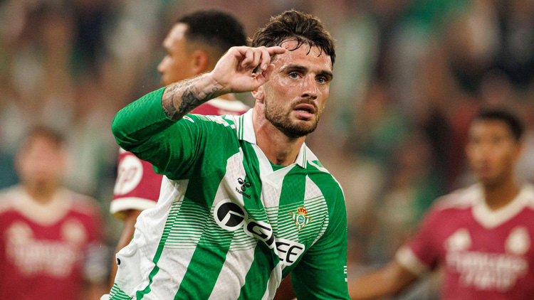 Real Betis striker Troy Parrott celebrates scoring against Real Madrid, 2026/27