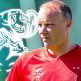 Dennis Bergkamp, Ajax