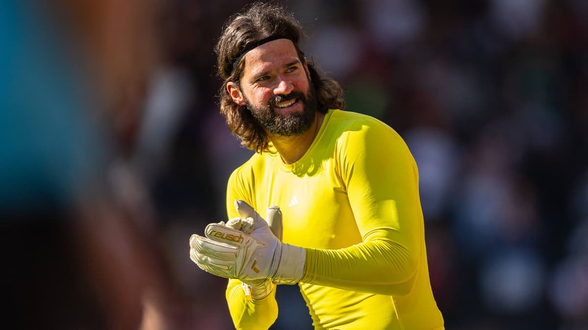 Juventus target Liverpool trio as €15m Alisson deal returns