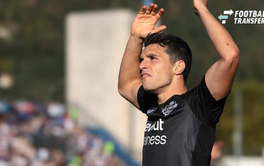 Como 1907 v Sassuolo - Serie A - Season 2026-2027 Como, Italy, 24th October 2026. Anastasios Douvikas of Como 1907 celebrates after scoring to give the side a 1-0 lead during the Como 1907 vs Sassuolo Serie A match at Stadio Giuseppe Sinigaglia, Com...