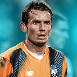 Marten de Roon heeft in Studio Voetbal meer verteld over zijn toekomst. De middenvelder van Atalanta Bergamo liet duidelijk merken dat hij niet terug gaat keren naar de Eredivisie, waar hij eerder speelde voor Sparta Rotterdam en sc Heerenveen.
O...