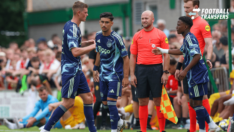 Emre Ünüvar maakte afgelopen voorbereiding zijn officieuze debuut voor Ajax in de oefenwedstrijd tegen KV Mechelen.