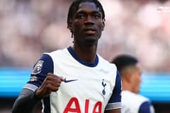 19th October 2024; Tottenham Hotspur Stadium, London, England; Premier League Football, Tottenham Hotspur versus West Ham United; Yves Bissouma of Tottenham Hotspur celebrates after he scored for 2-1 in the 52nd minute  ActionPlus12704529 ShaunxBroo...