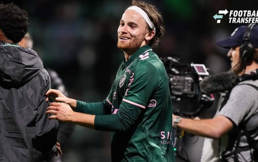 Red Star 93 v AS Saint-Etienne - Ligue 2 BKT 2026 2027 Jakob BREUM of Saint-Etienne celebrates during Ligue 2 BKT match between Red Star and Saint-Etienne at Stade Bauer on October 17, 2026 in Saint-Ouen, France.  Copyright: xEmilianxBaldowx 776577011
