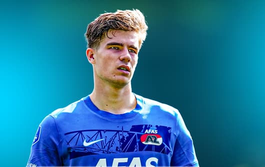 Door meer te focussen op eigen talenten en het opleiden van jonge spelers, heeft AZ de afgelopen jaren een gigantische stap gezet. Dit gaat de club komende transferperiode goud geld opleveren door het vertrek van Kees Smit. Maar ook Wouter Goes ga...