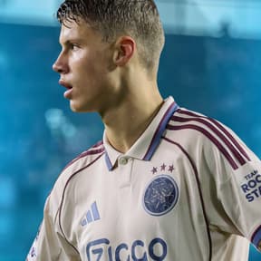 Contractverlenging Sean Steur bij Ajax voorlopig on hold door Jordi Cruijff