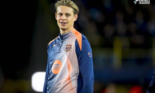 Frenkie de Jong staat voor een uiterst lastige situatie bij FC Barcelona, waar het recente transfers, zijn eigen fysieke gesteldheid en de huidige vorm op het veld zijn rol compleet is veranderd. De 29-jarige middenvelder raakte afgelopen zomer...