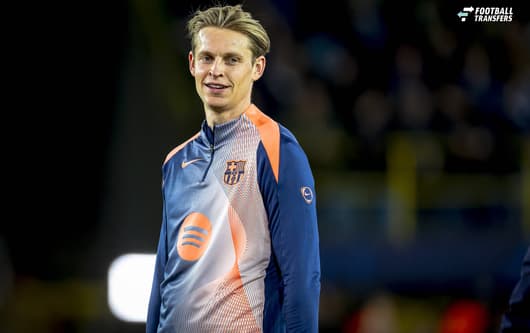 Frenkie de Jong staat voor een uiterst lastige situatie bij FC Barcelona, waar het recente transfers, zijn eigen fysieke gesteldheid en de huidige vorm op het veld zijn rol compleet is veranderd. De 29-jarige middenvelder raakte afgelopen zomer...