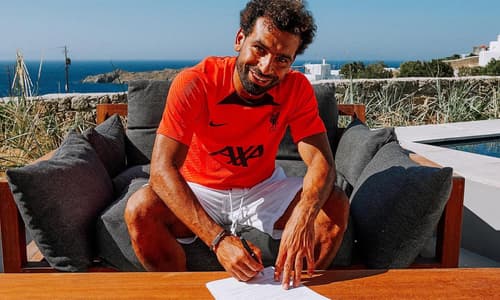 Mohamed Salah signs new contract