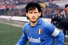 Khvicha Kvaratskhelia, Napoli, 2022-23