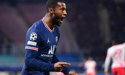 Georginio Wijnaldum celebrates for PSG against RB Leipzig in the Champions League