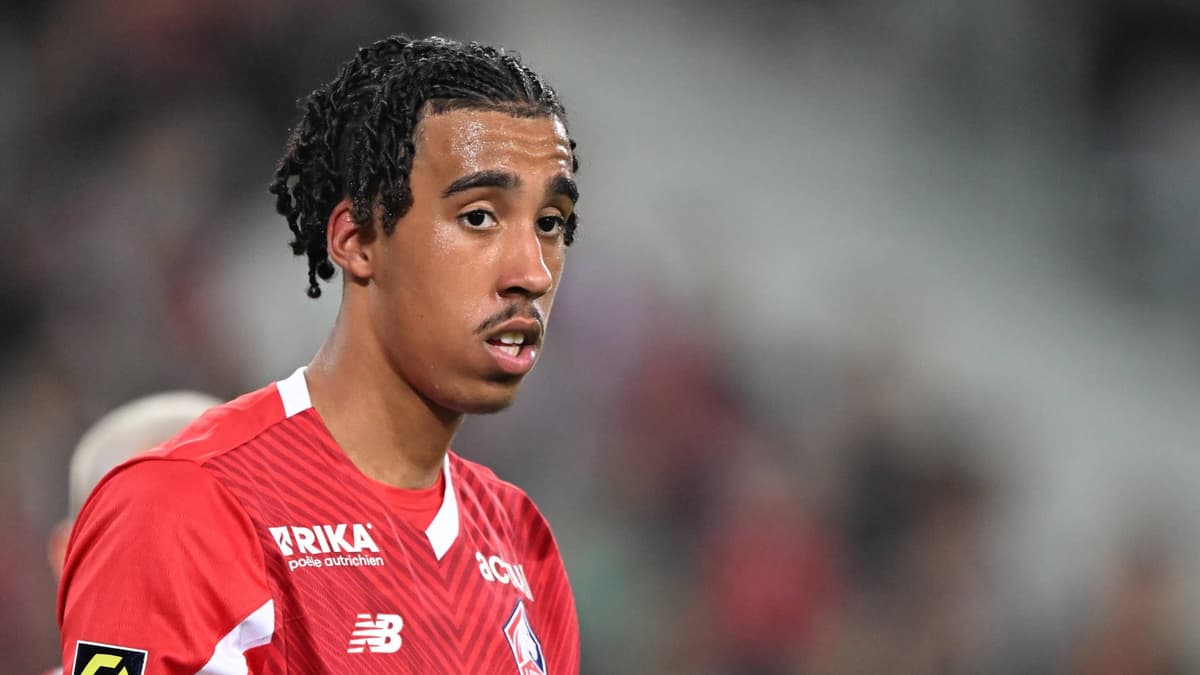 Leny Yoro, Lille, 2023/24