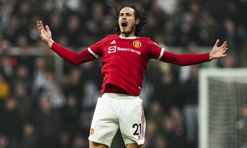 Edinson Cavani celebrates scoring for Man Utd against Newcastle in the Premier League