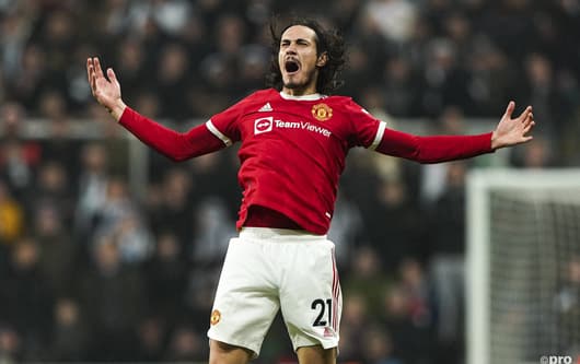 Edinson Cavani celebrates scoring for Man Utd against Newcastle in the Premier League