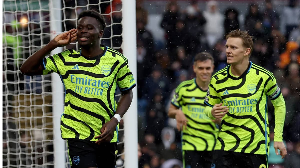 Bukayo Saka celebrates scoring against Burnley for Arsenal in the Premier League