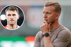 Dirk Kuyt, Santiago Giménez