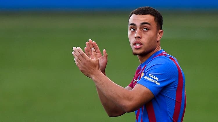 Sergino Dest in action for Barcelona against Juventus.