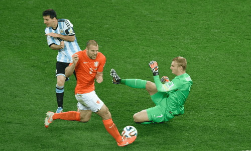 Ron Vlaar, Lionel Messi, World Cup 2014