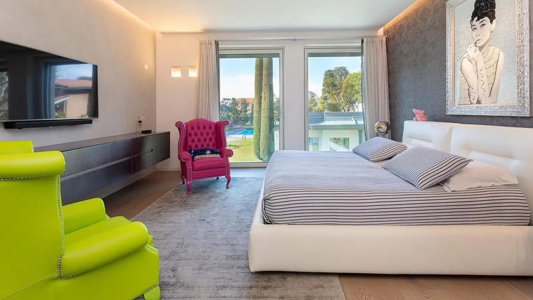 Onana house, Milan
