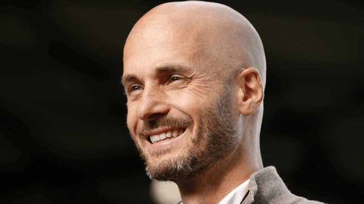 Paul Simonis presteert uitstekend als hoofdtrainer van Go Ahead Eagles.