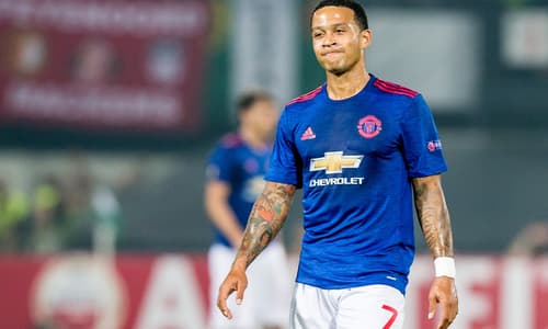 Memphis Depay in a match for Man Utd against Feyenoord in 2016
