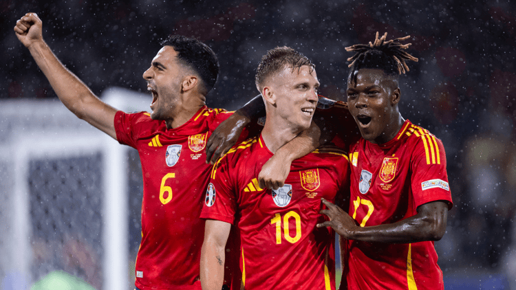 Mikel Merino, Dani Olmo and Nico Williams