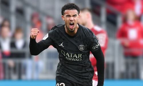 Warren Zaire-Emery celebrates PSG scoring against Brest in Ligue 1