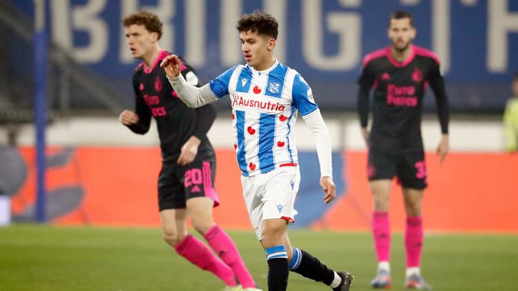 SC Heerenveen rondde pas op de laatste dag van de winterse transfermarkt de komst van Osame Sahraoui af
