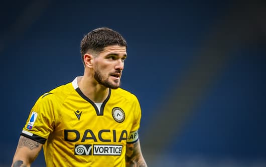 De Paul, Neuhaus & 10 possible Liverpool replacements for Gini Wijnaldum