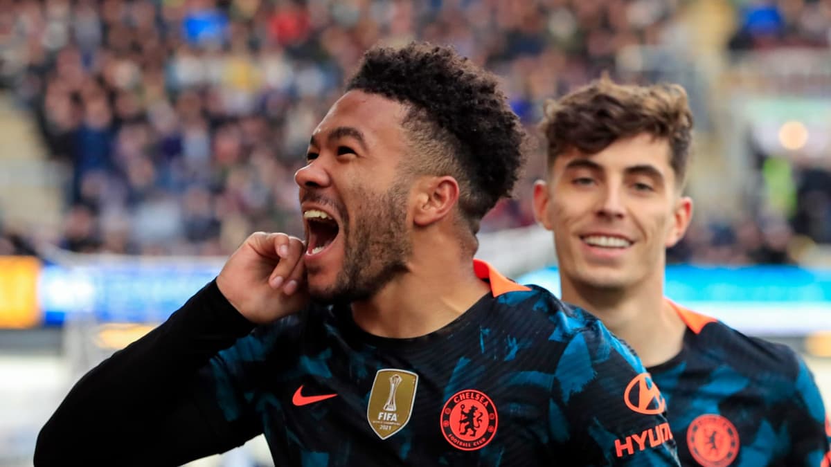 Chelsea pair Reece James and Kai Havertz.