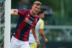 Sydney van Hooijdonk, Bologna, 2021/22