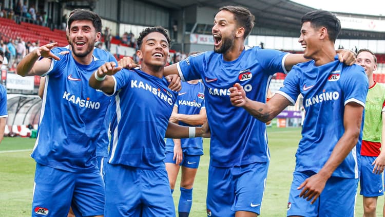 Myron van Brederode kreeg veel speelminuten aan het begin van het seizoen door de blessure van Jesper Karlsson.