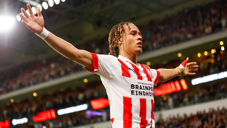Xavi Simons was tot dusver dit seizoen bij 21 treffers van PSV betrokken
